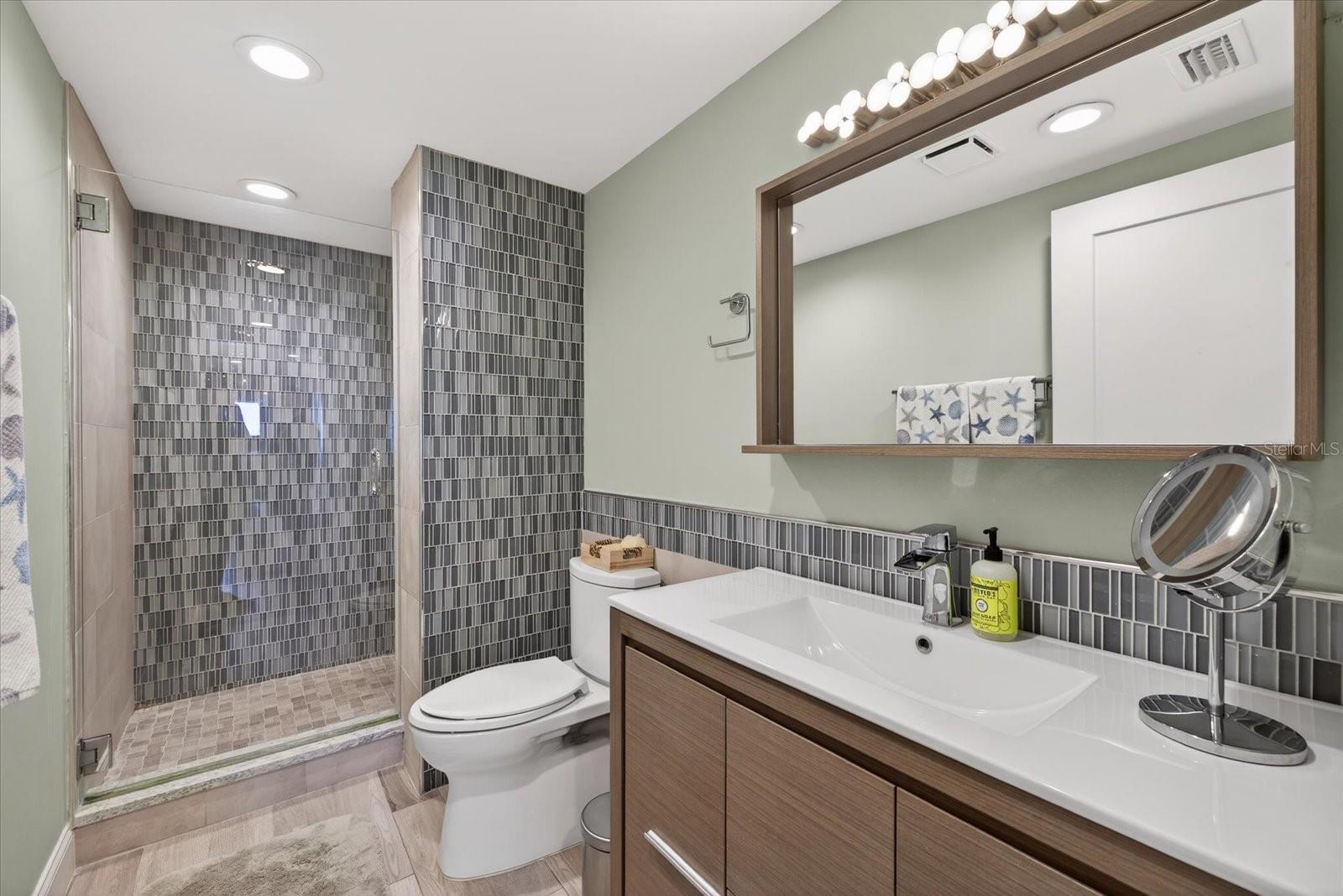 THE PINNACLE APTS A CONDO - Residential