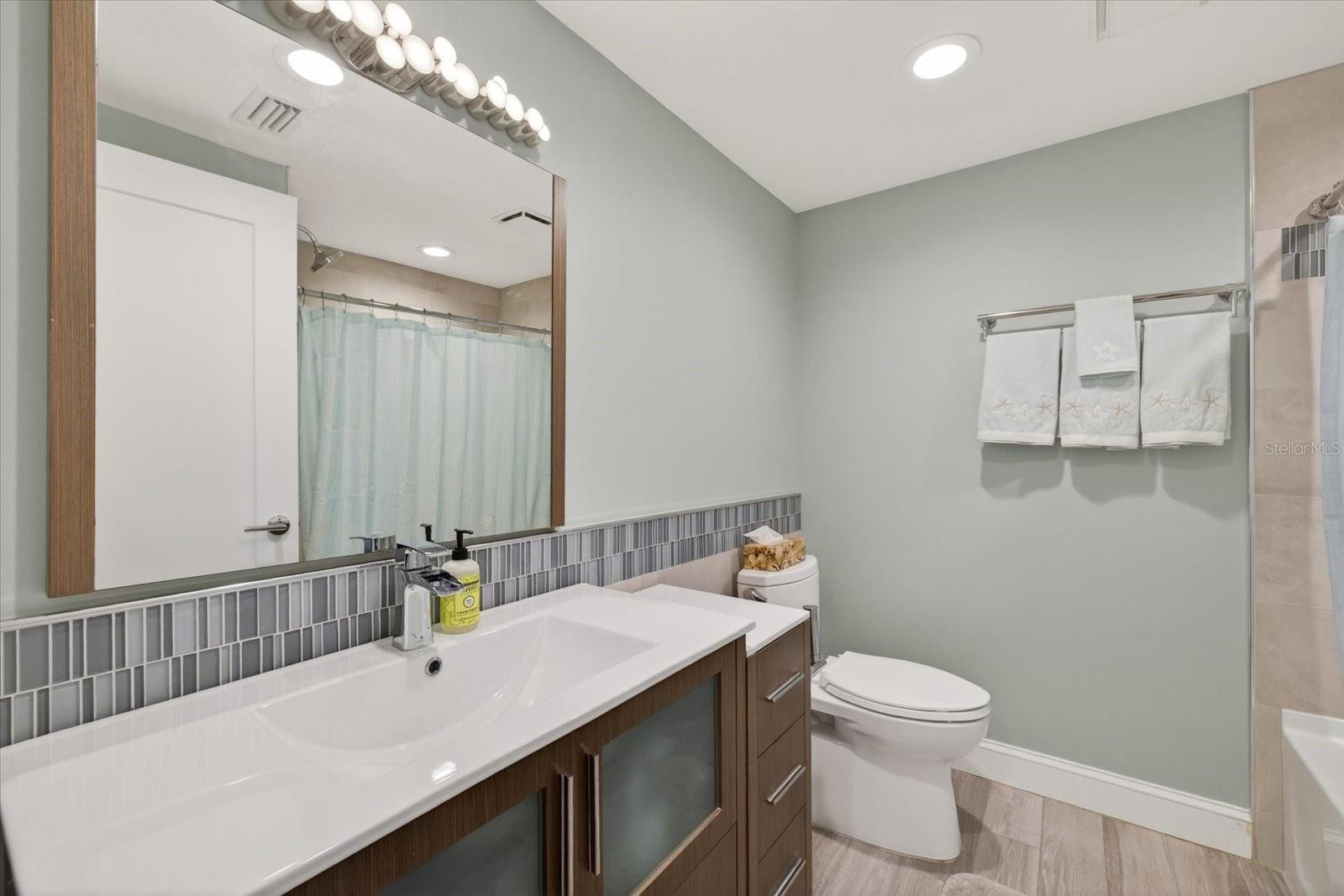 THE PINNACLE APTS A CONDO - Residential