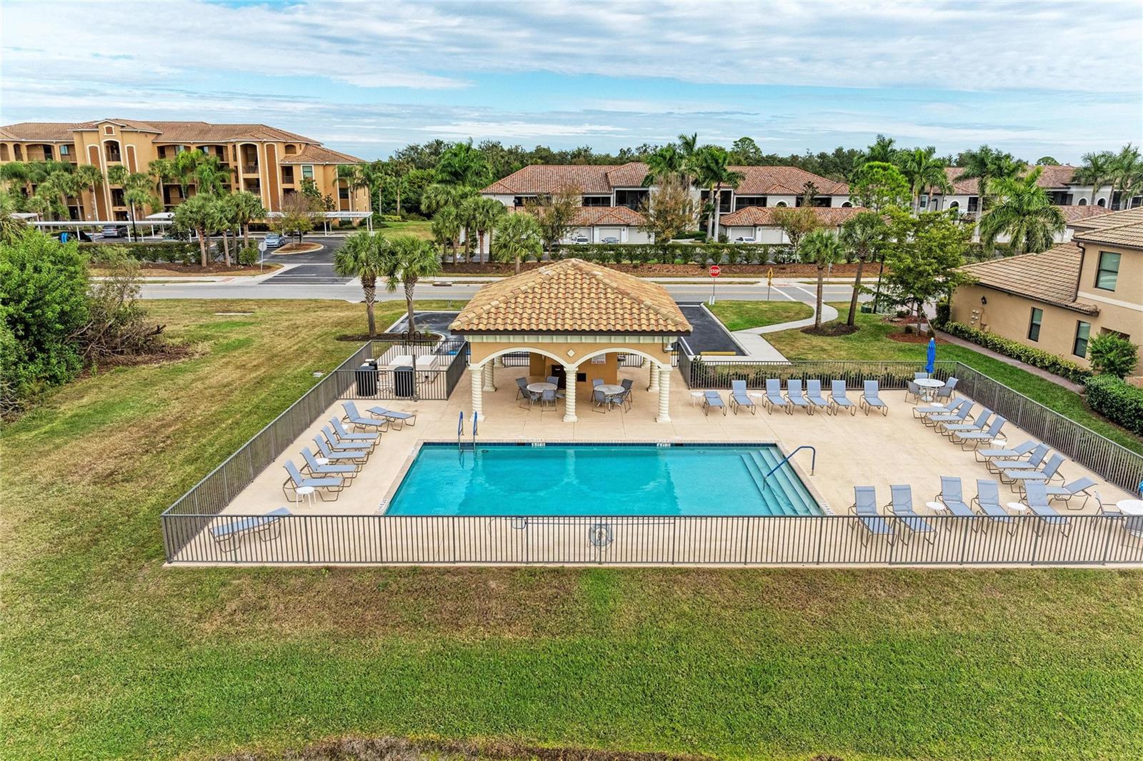 RIVER STRAND - Residential