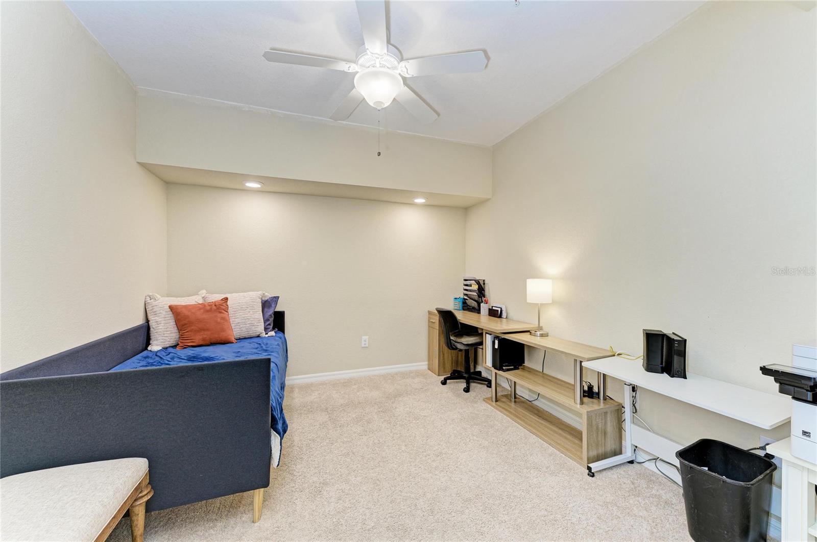 RIVER STRAND - Residential