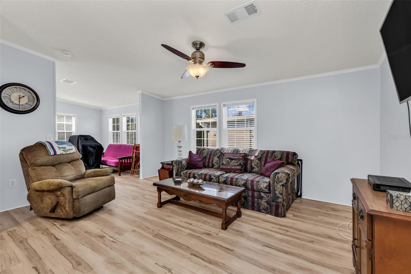 RIVER FOREST MHP - Residential