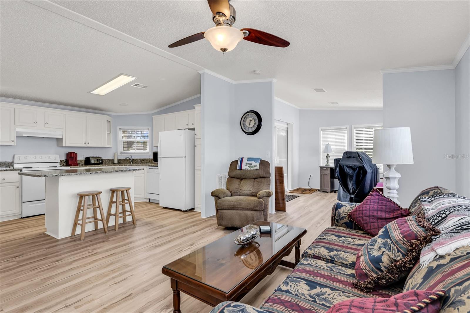 RIVER FOREST MHP - Residential