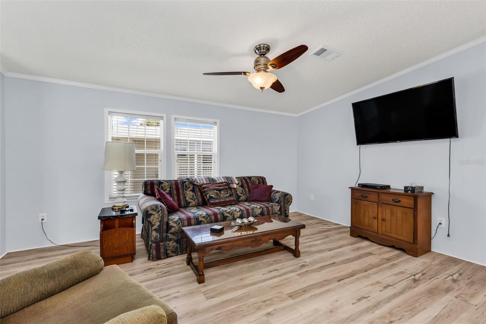 RIVER FOREST MHP - Residential