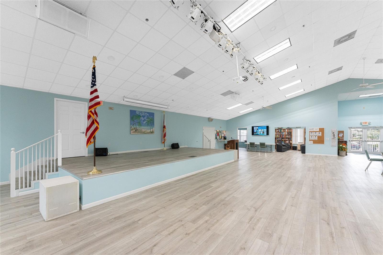 RIVER FOREST MHP - Residential