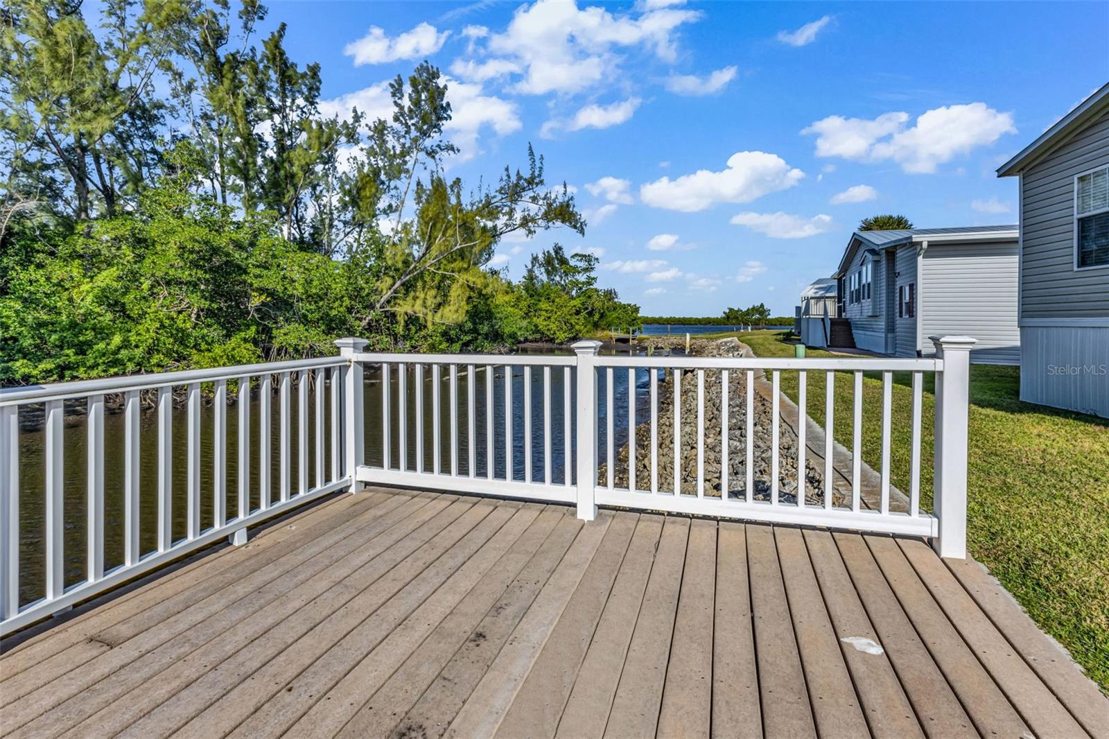 RIVER FOREST MHP - Residential