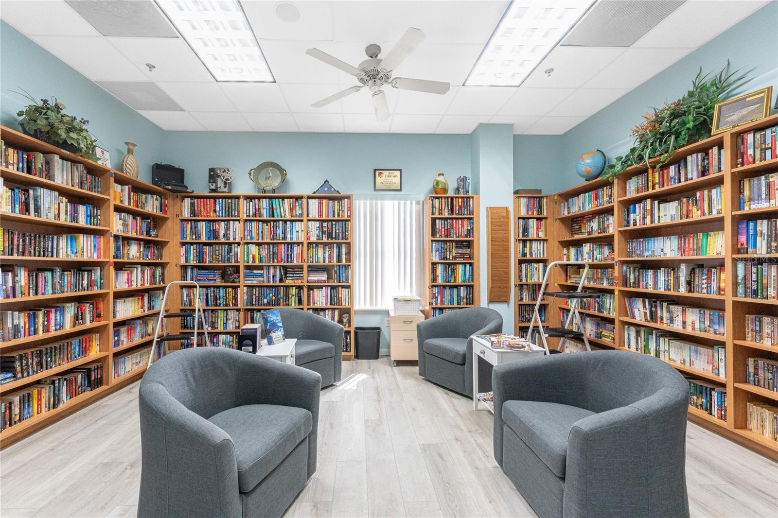 RIVER FOREST MHP - Residential