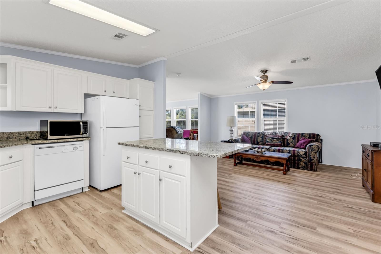 RIVER FOREST MHP - Residential