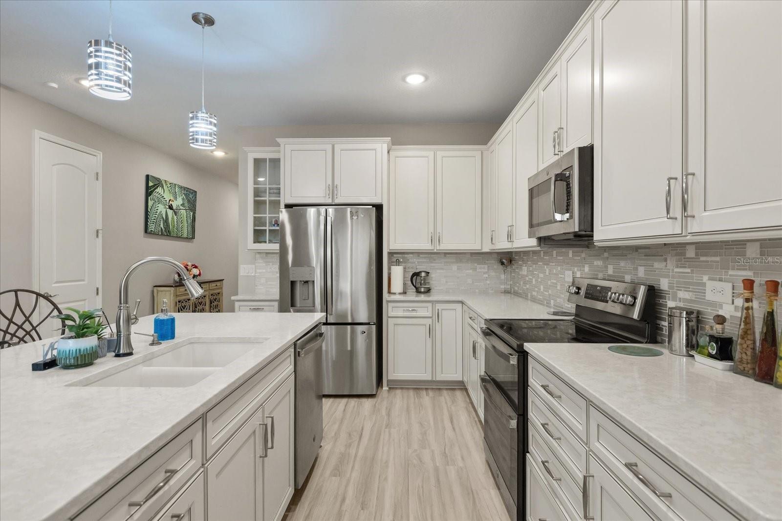 SEASONS/PK HILL - Residential