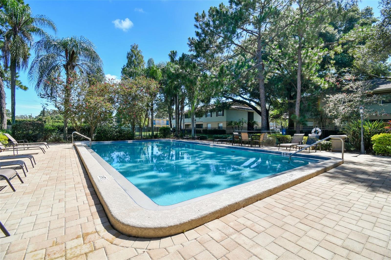 THE HAMPTONS AT BRANDON A CONDO - Residential