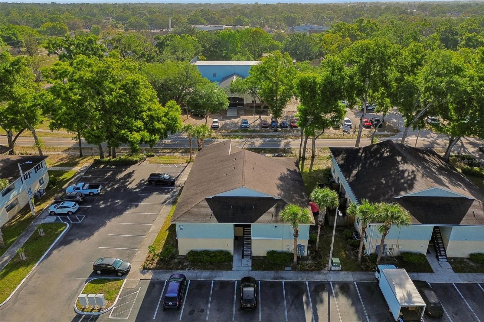 THE HAMPTONS AT BRANDON A CONDO - Residential