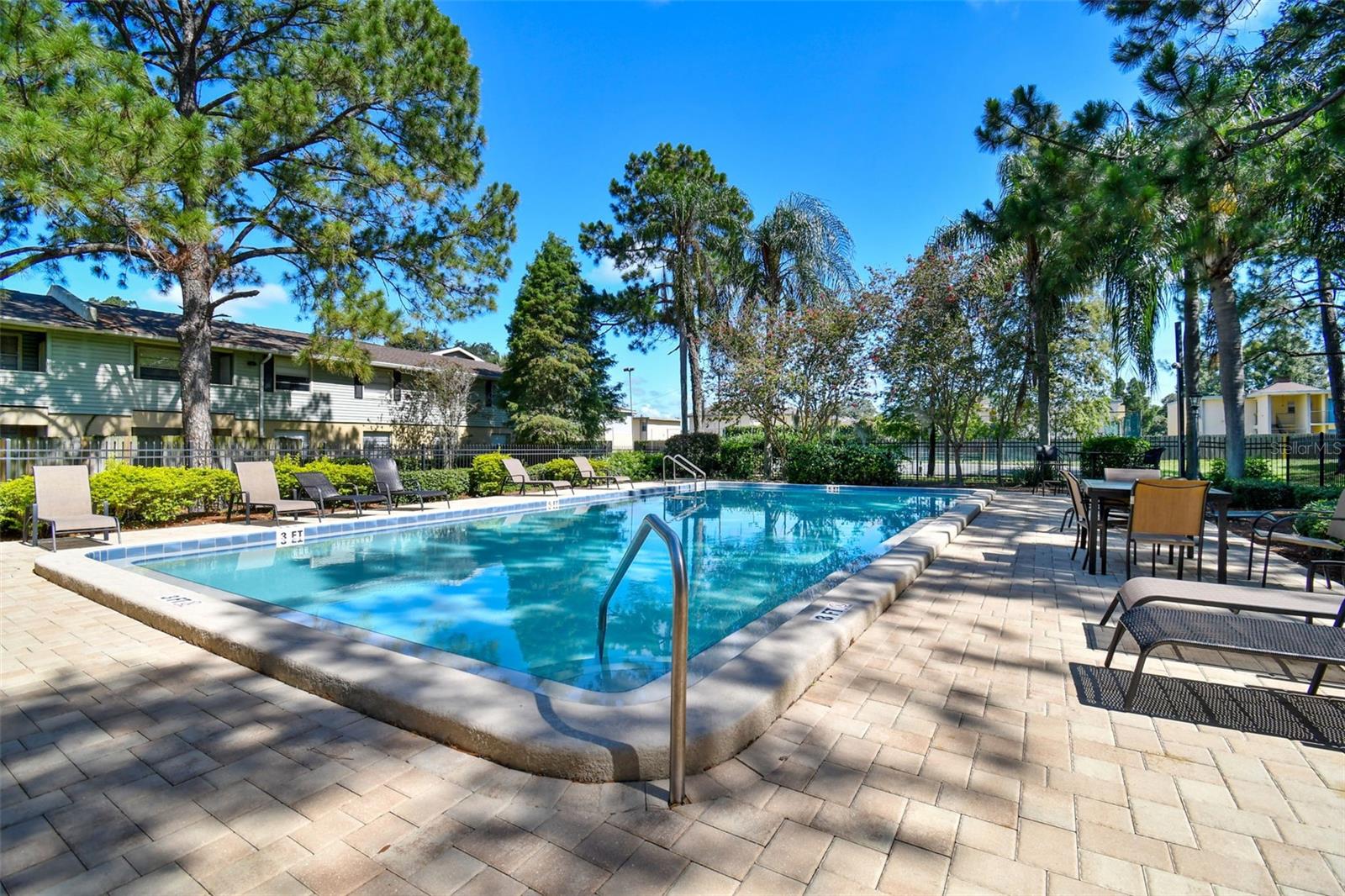 THE HAMPTONS AT BRANDON A CONDO - Residential