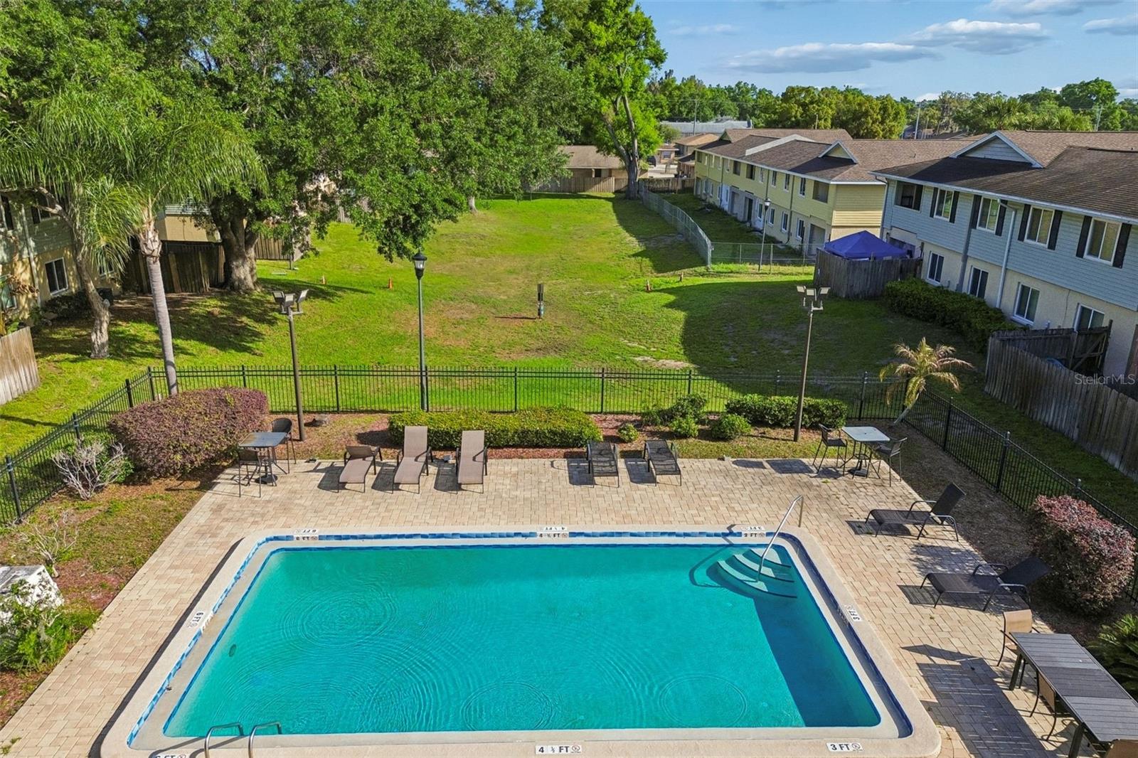 THE HAMPTONS AT BRANDON A CONDO - Residential