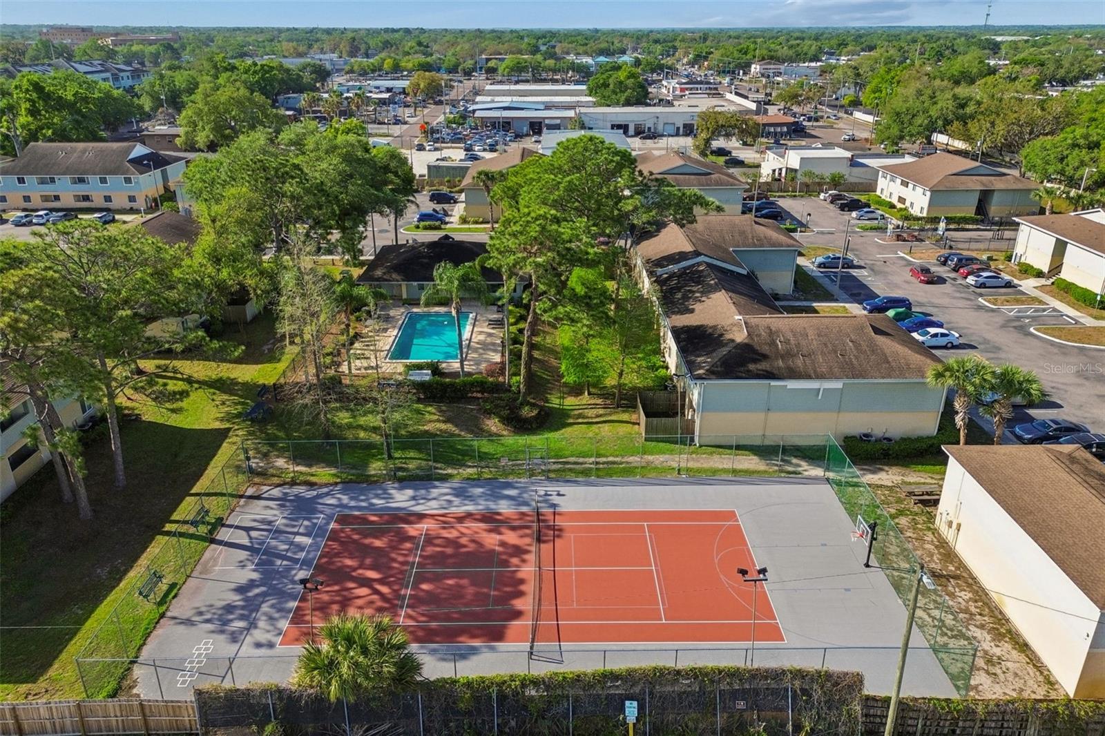 THE HAMPTONS AT BRANDON A CONDO - Residential