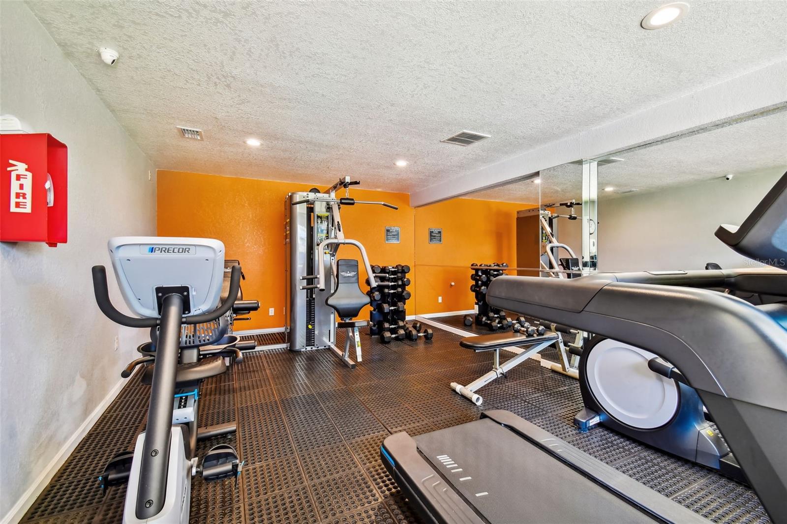 THE HAMPTONS AT BRANDON A CONDO - Residential