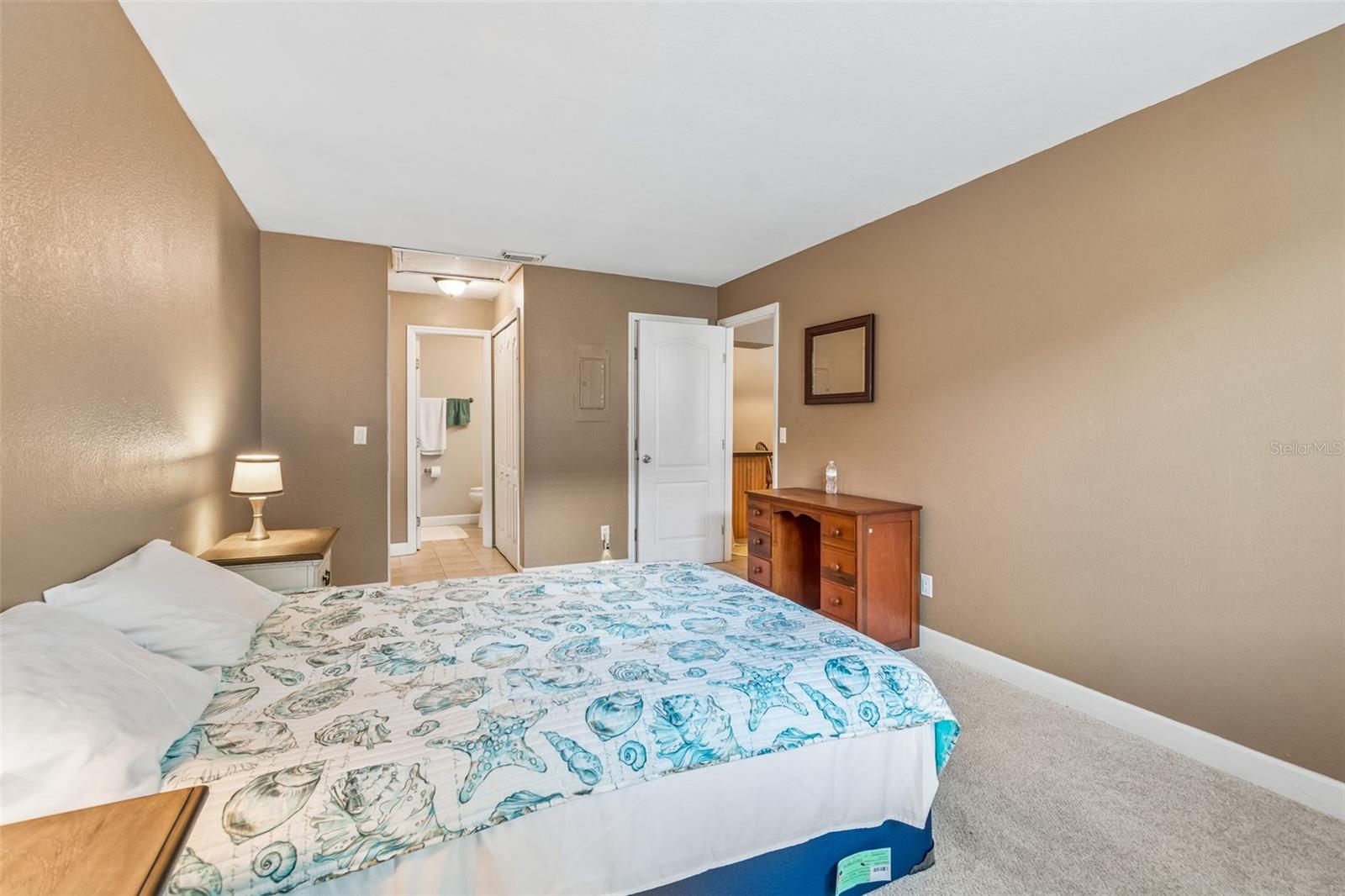 THE HAMPTONS AT BRANDON A CONDO - Residential