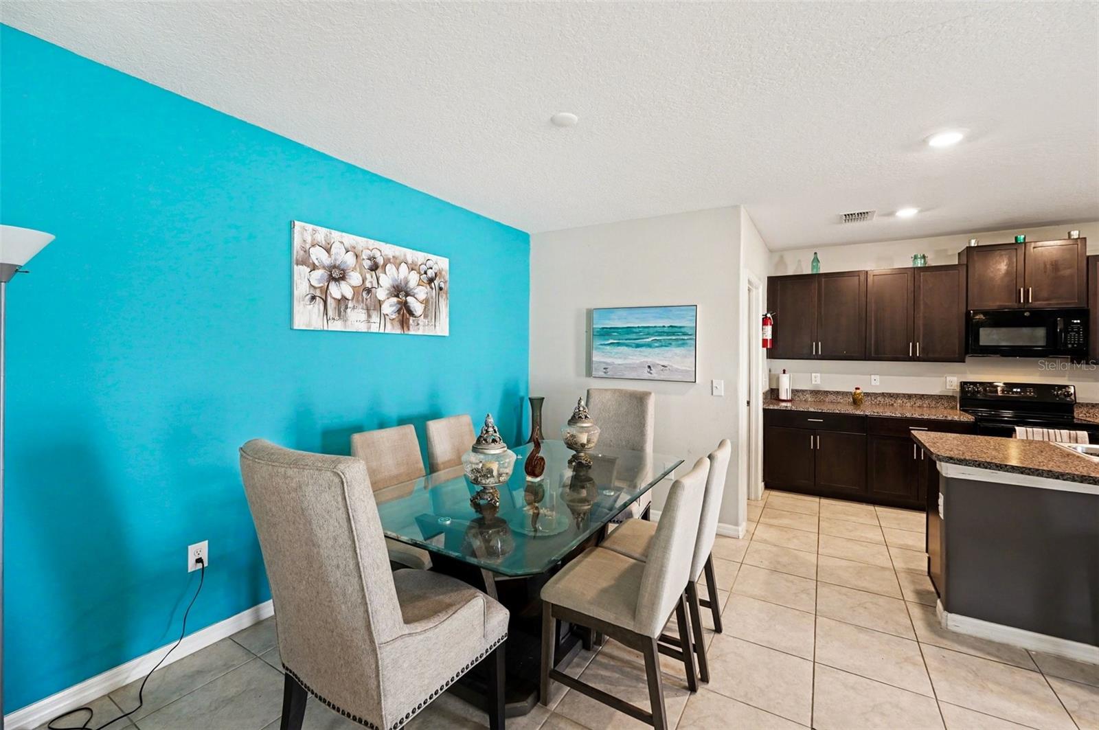 882 OLIVE CONCH STREET