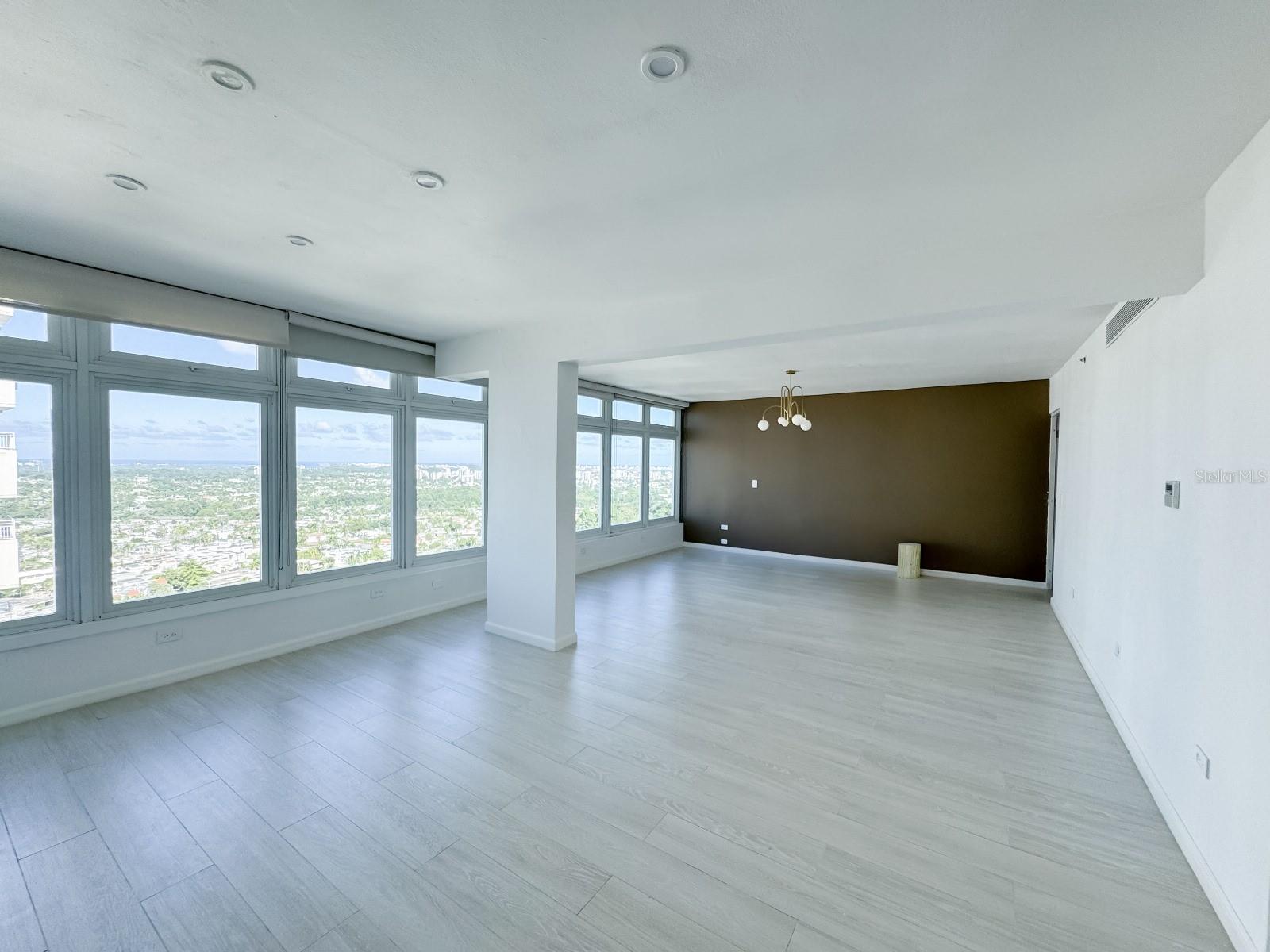 LA CIMA DE TORRIMAR - Residential