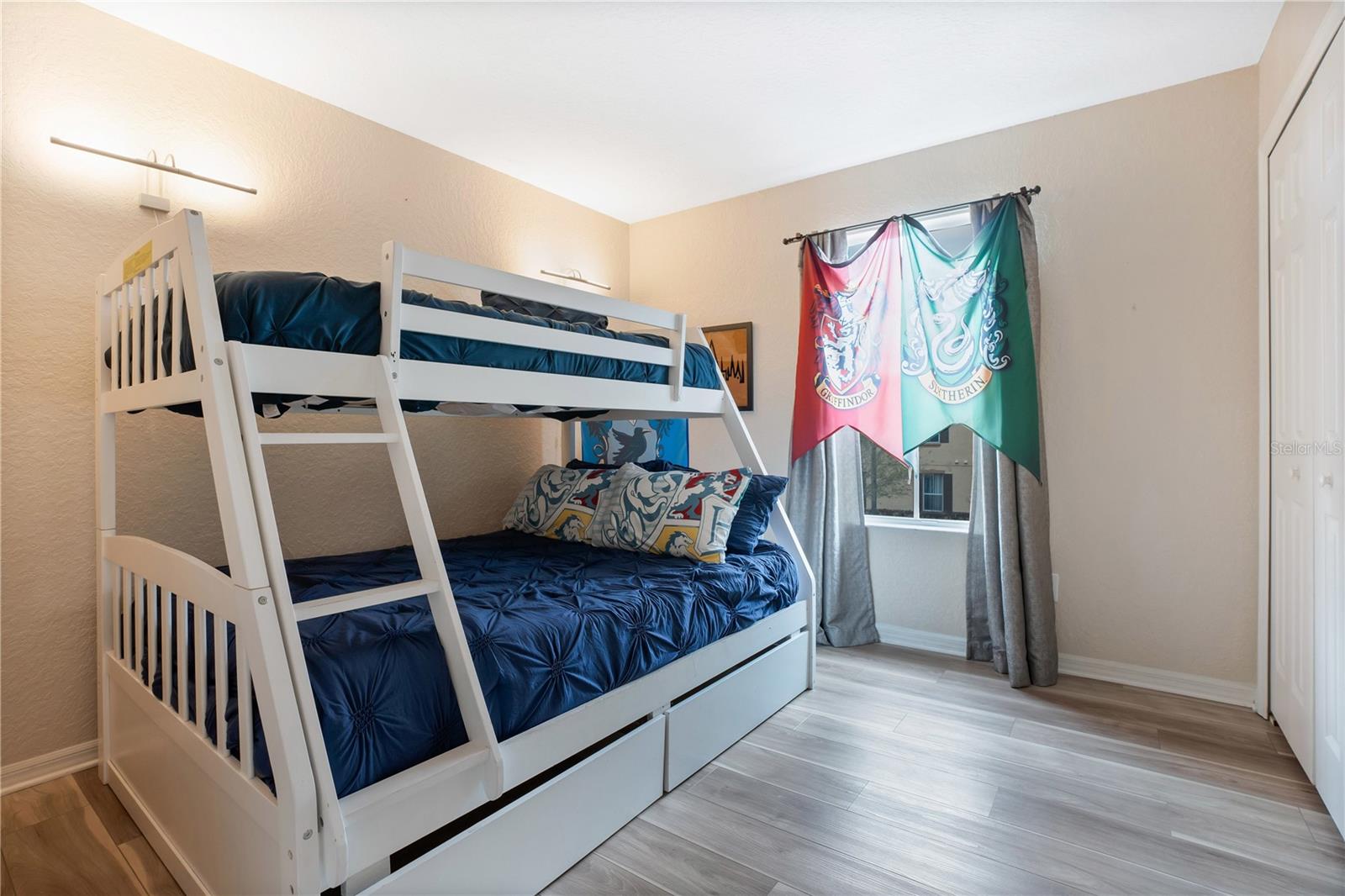 REGAL PALMS AT HIGHLAND RESERVE - Residential