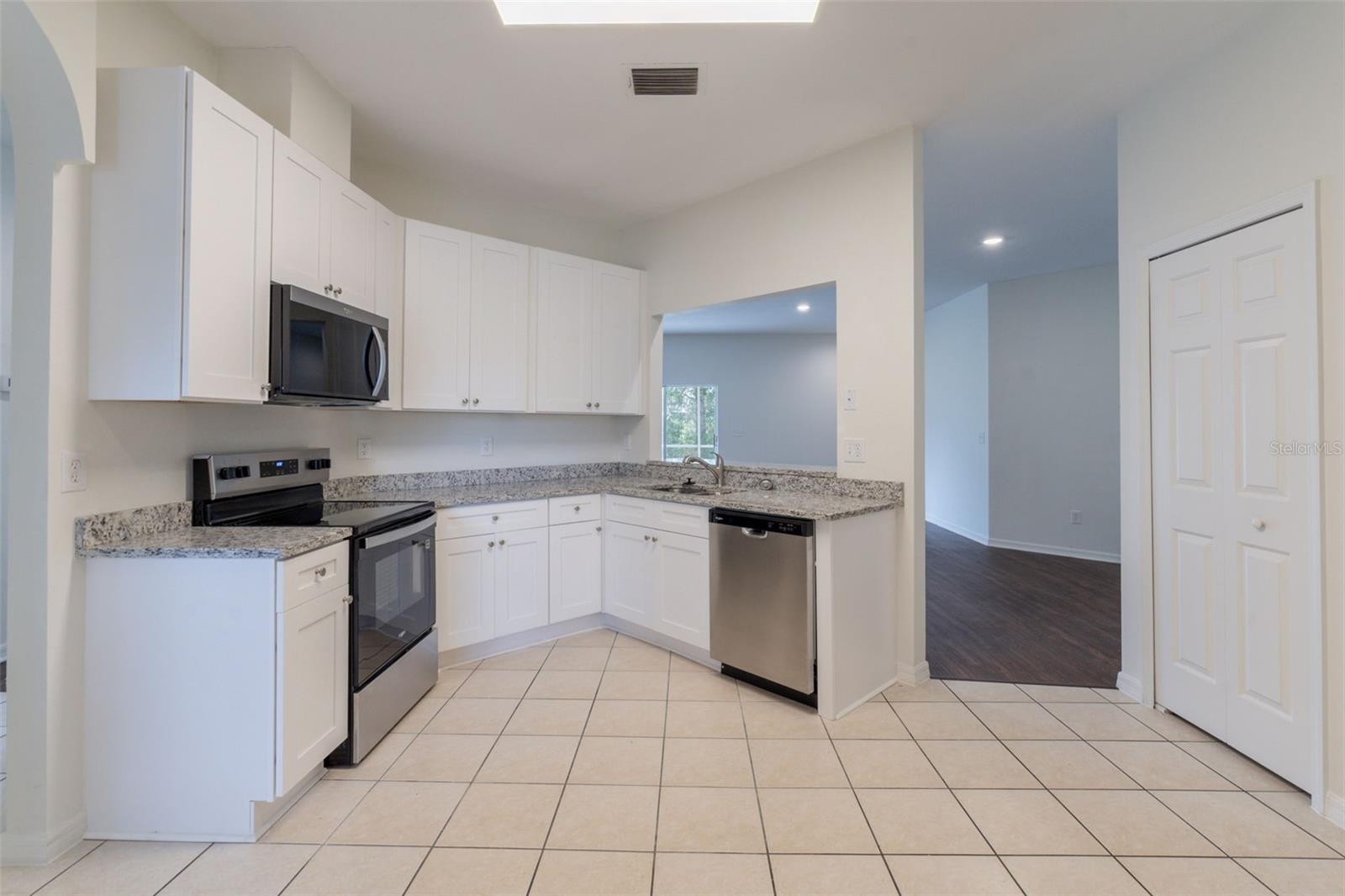 SUMMERFIELD VILLAGE 1 TR 11 - Residential