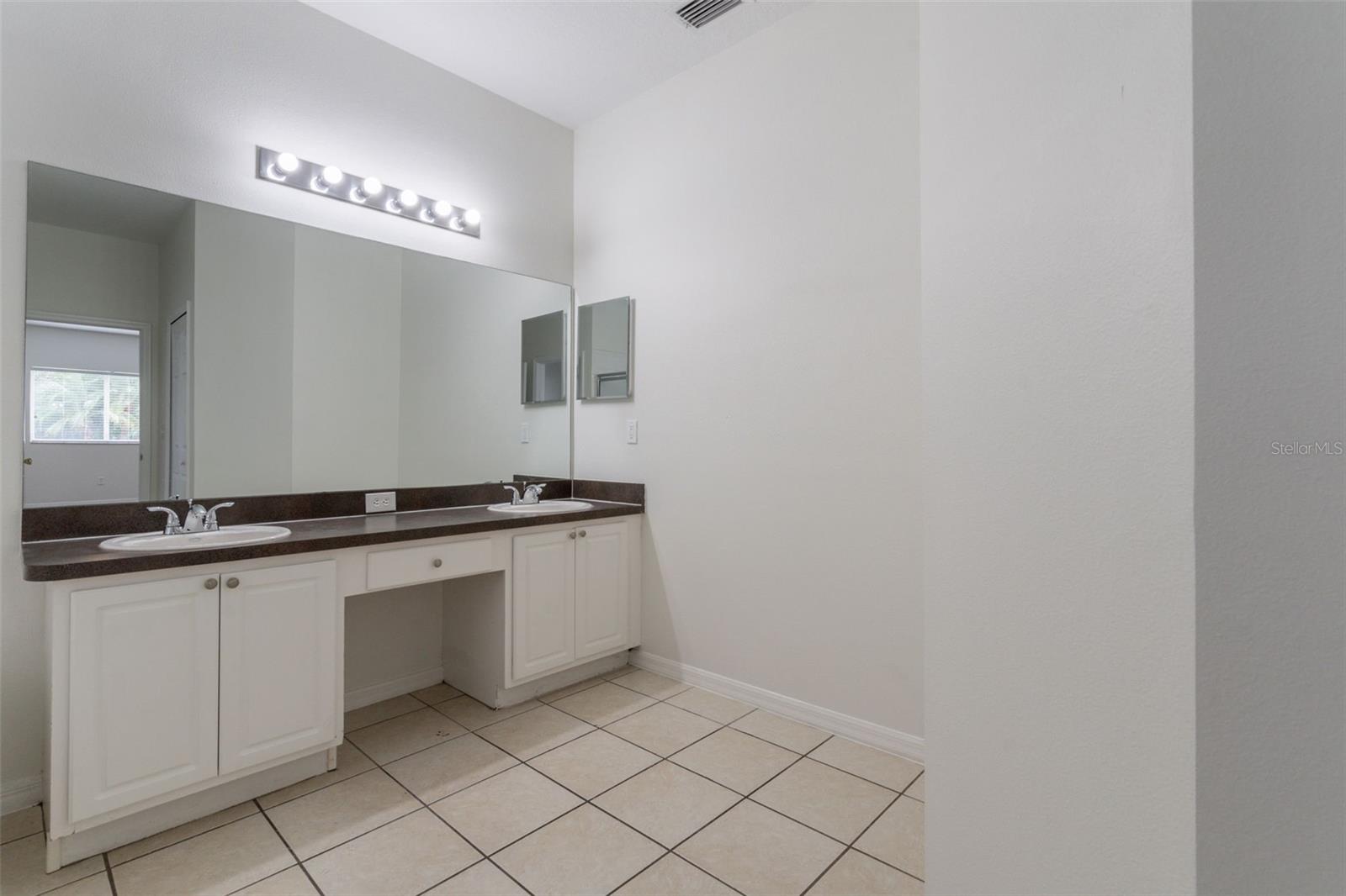 SUMMERFIELD VILLAGE 1 TR 11 - Residential