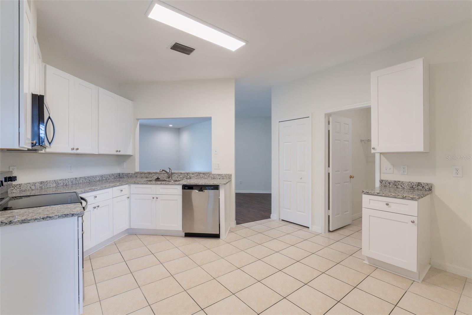 SUMMERFIELD VILLAGE 1 TR 11 - Residential