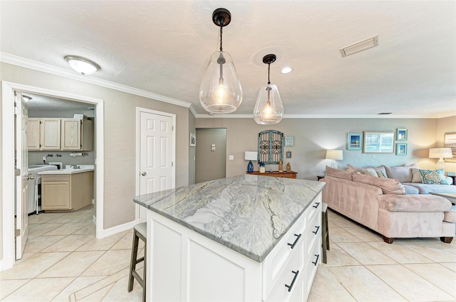 SIESTA ISLES - Residential