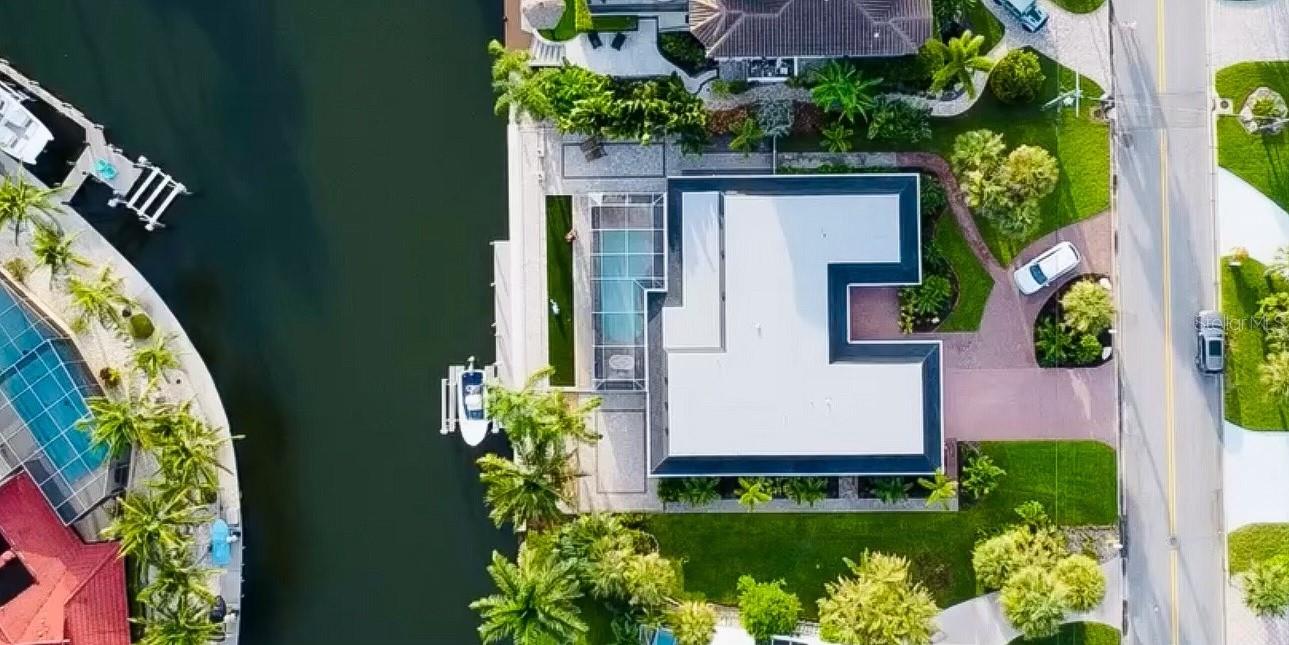 SIESTA ISLES - Residential