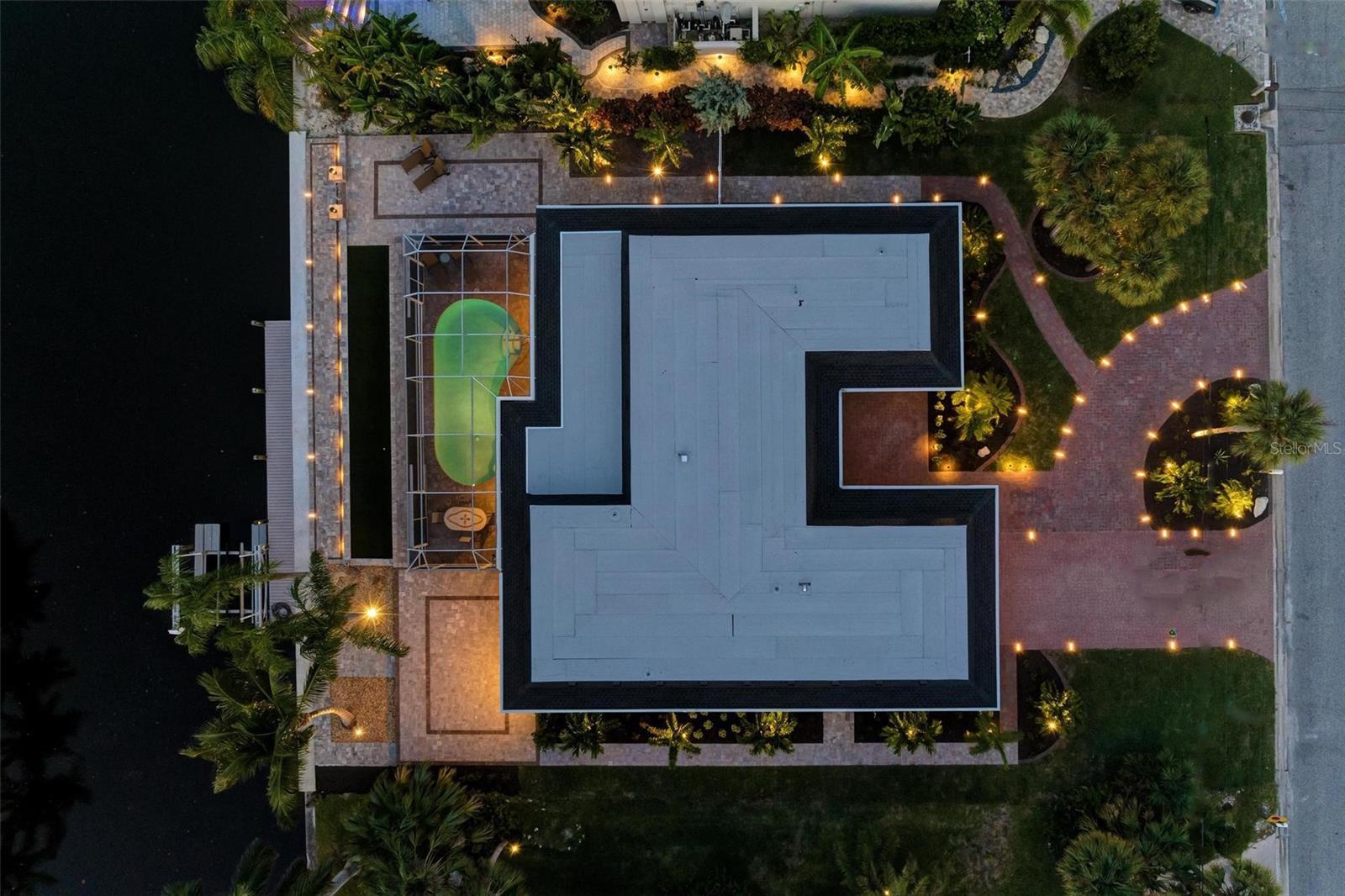 SIESTA ISLES - Residential