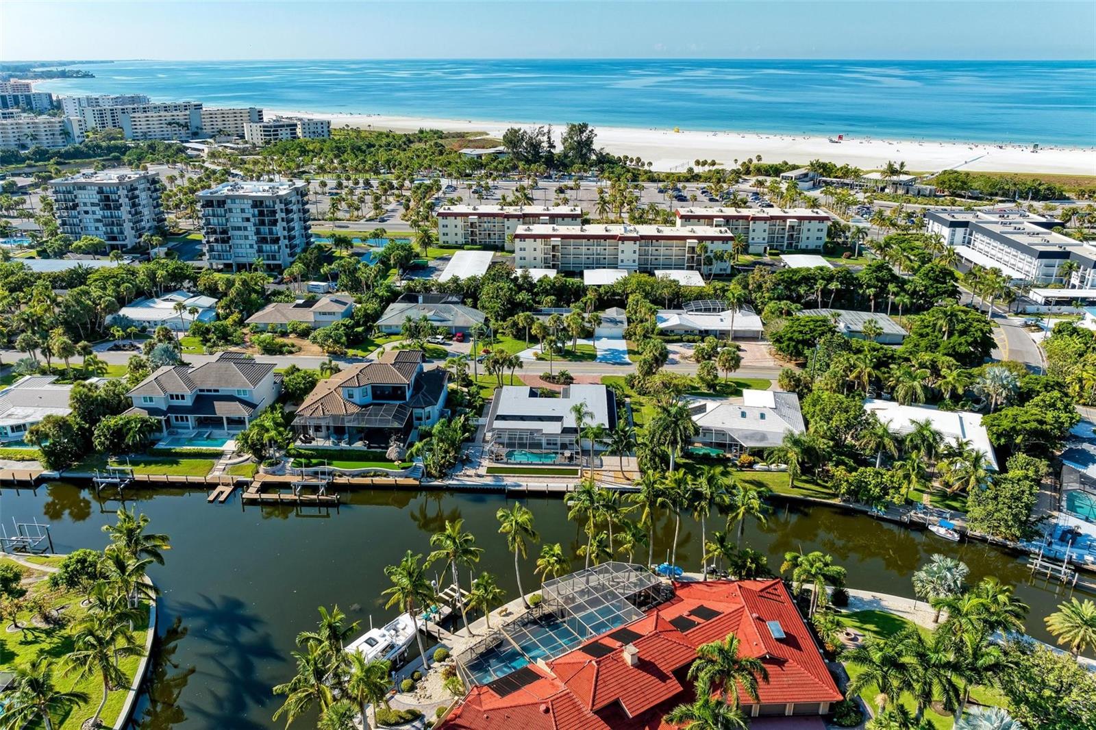 SIESTA ISLES - Residential