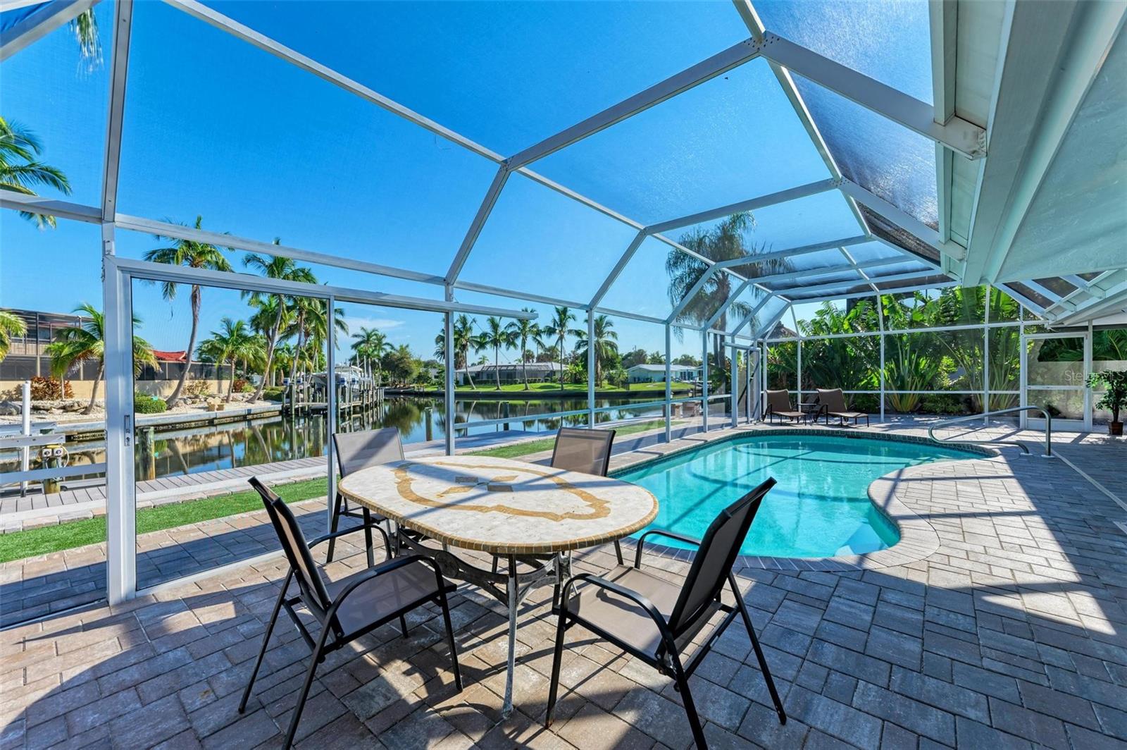 SIESTA ISLES - Residential