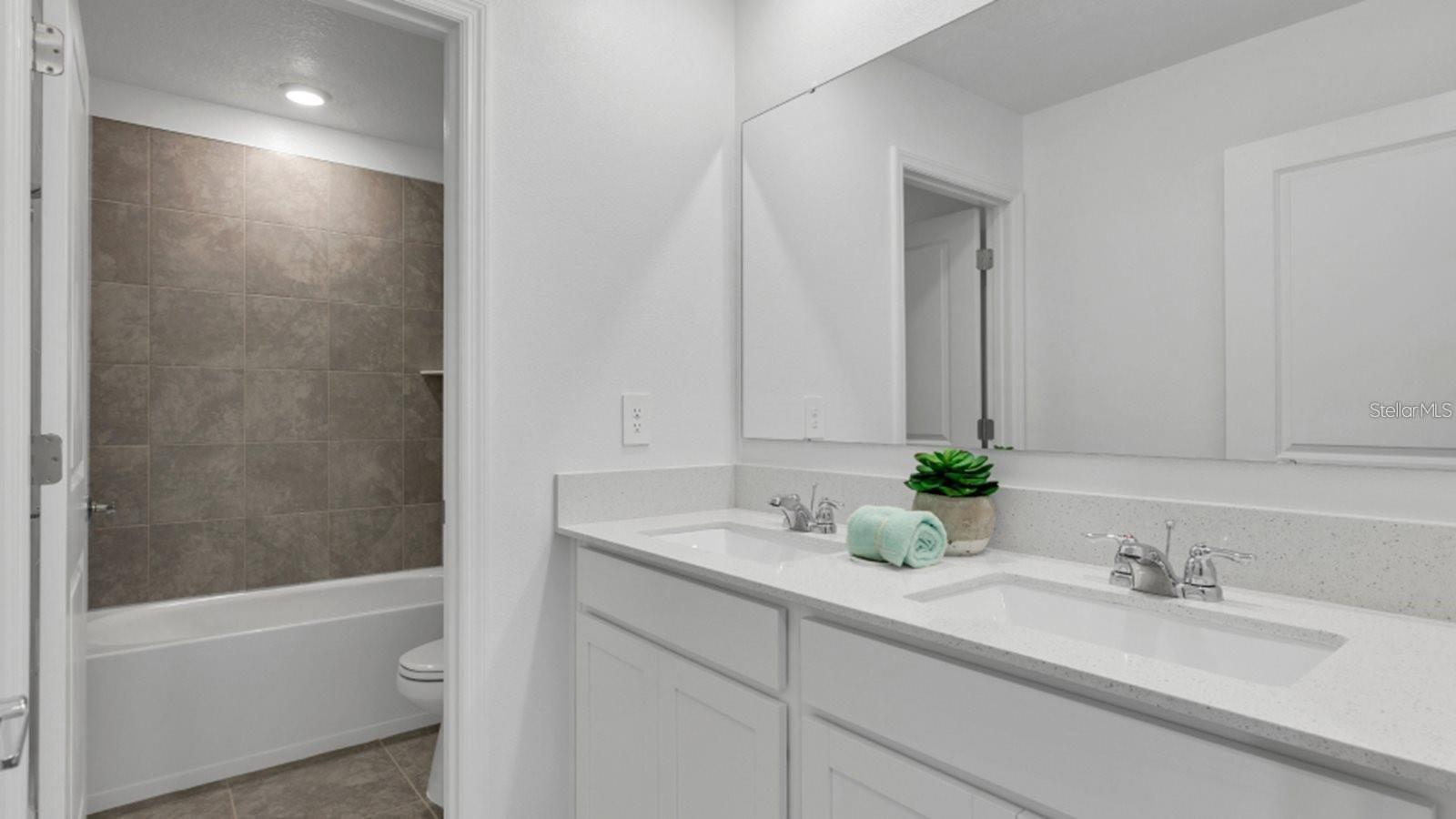 ASTONIA NORTH - Residential Lease