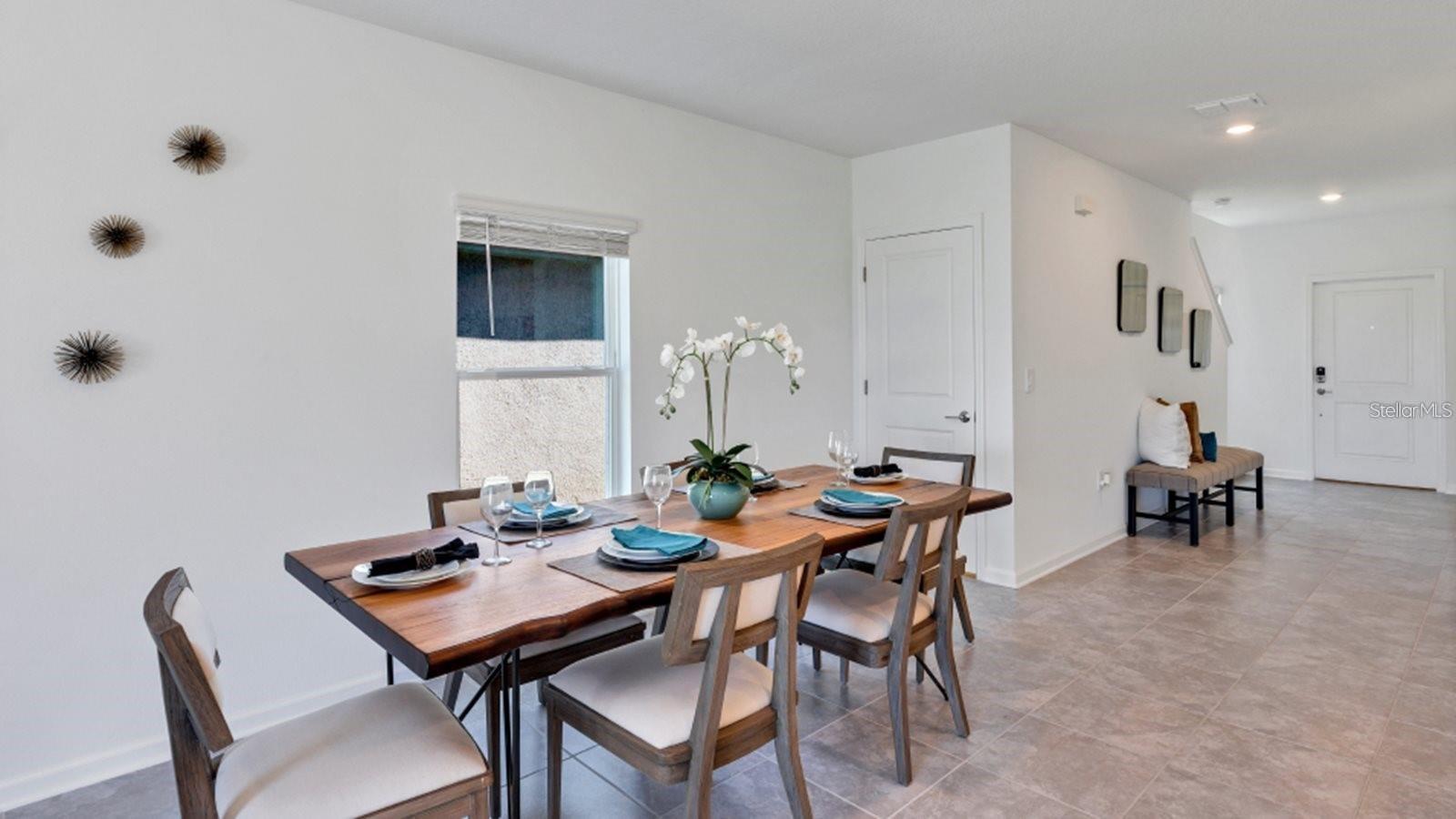 ASTONIA NORTH - Residential Lease