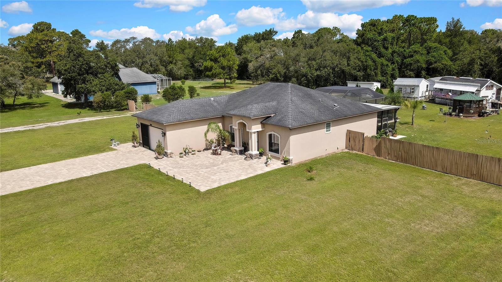 HIGHLANDS - Residential