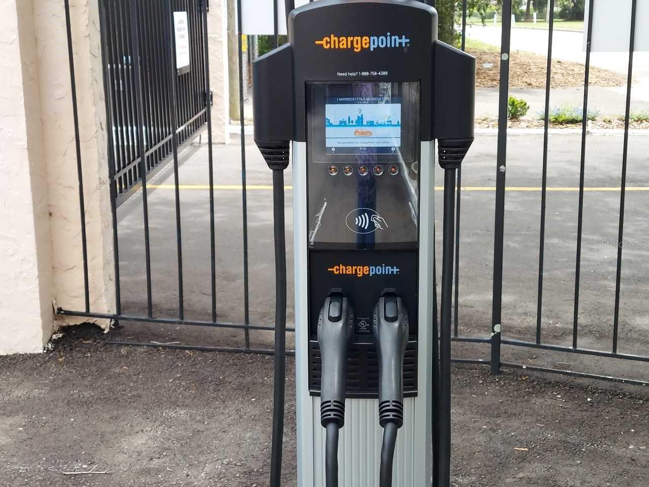 LAKERIDGE CONDO - Residential