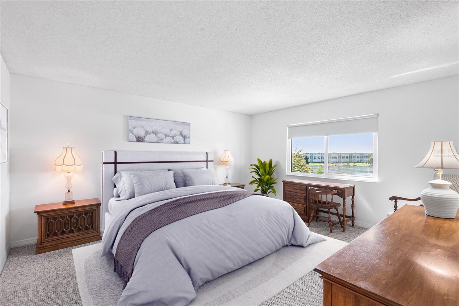 LAKERIDGE CONDO - Residential