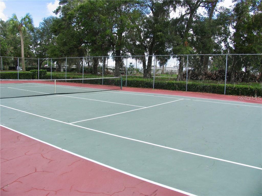 LAKERIDGE CONDO - Residential