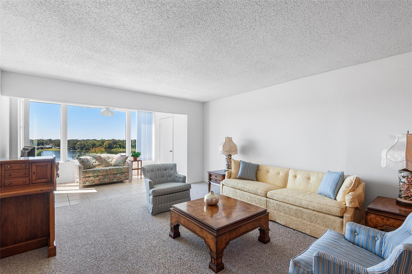 LAKERIDGE CONDO - Residential