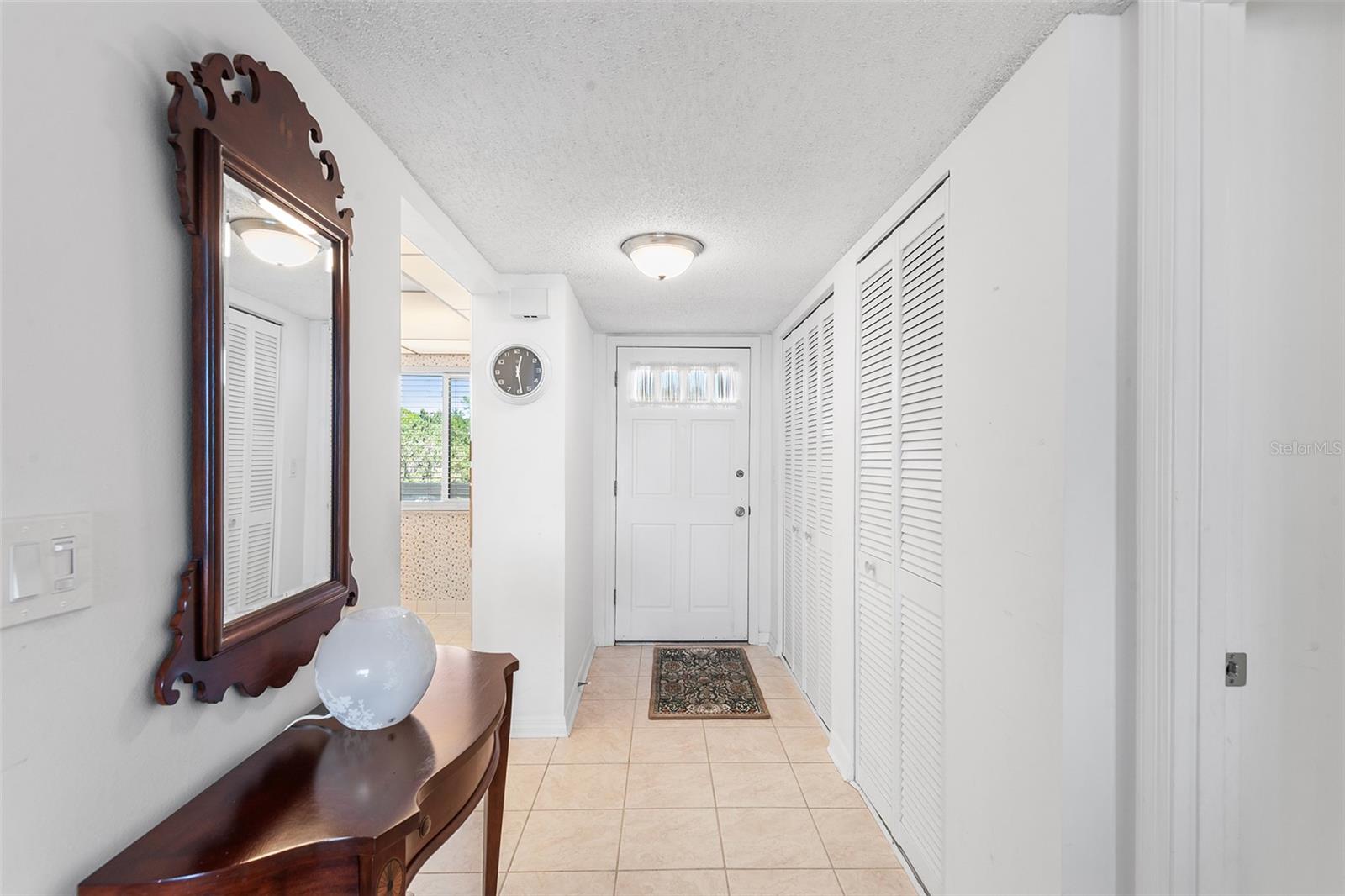 LAKERIDGE CONDO - Residential