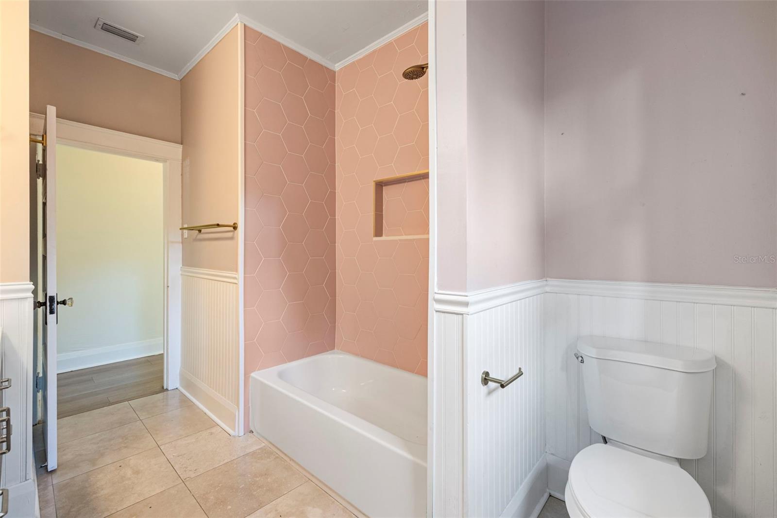 SUWANEE HEIGHTS - Residential Income