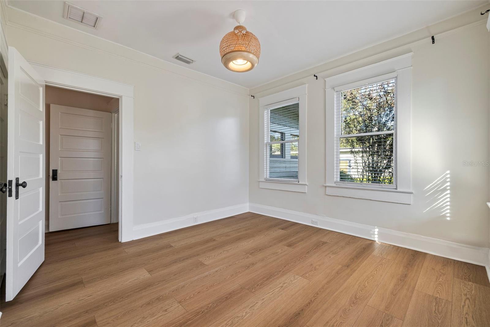 SUWANEE HEIGHTS - Residential Income