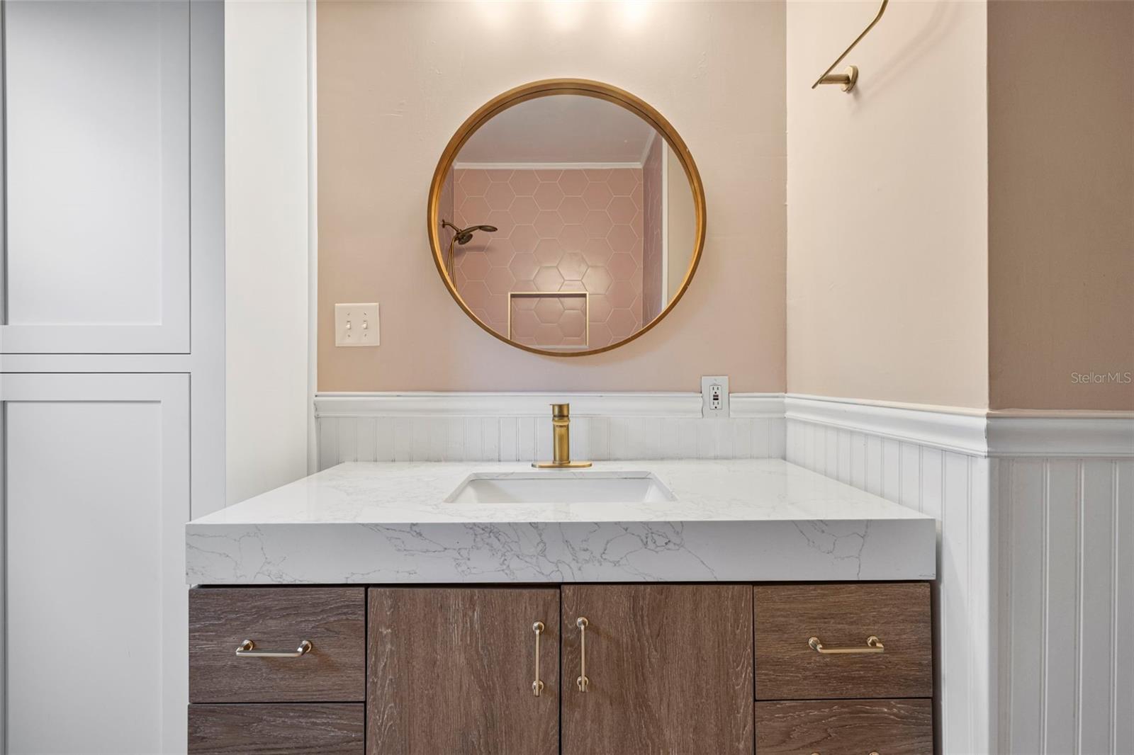 SUWANEE HEIGHTS - Residential Income