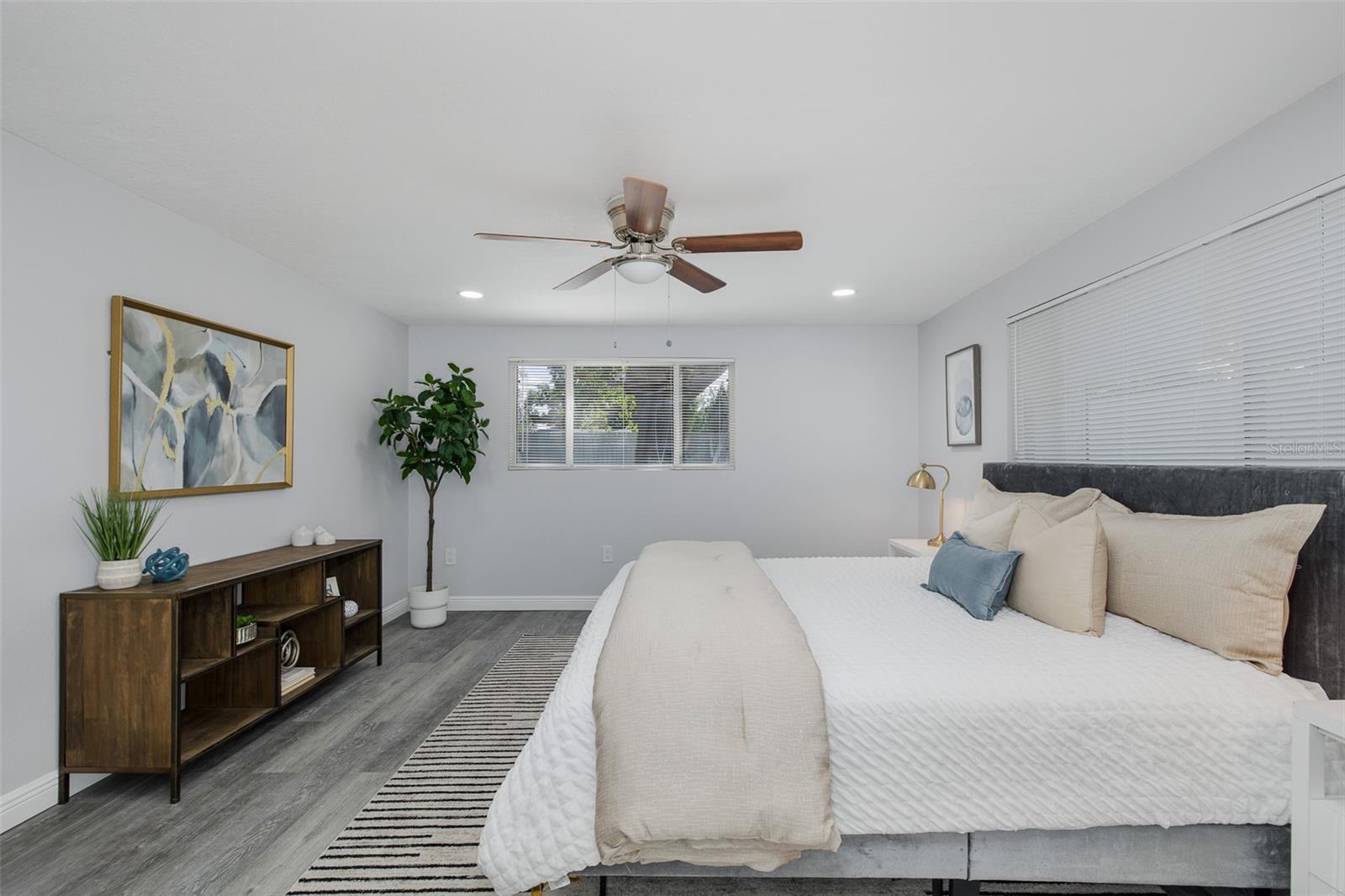 MEADOW LAWN 2ND ADD - Residential