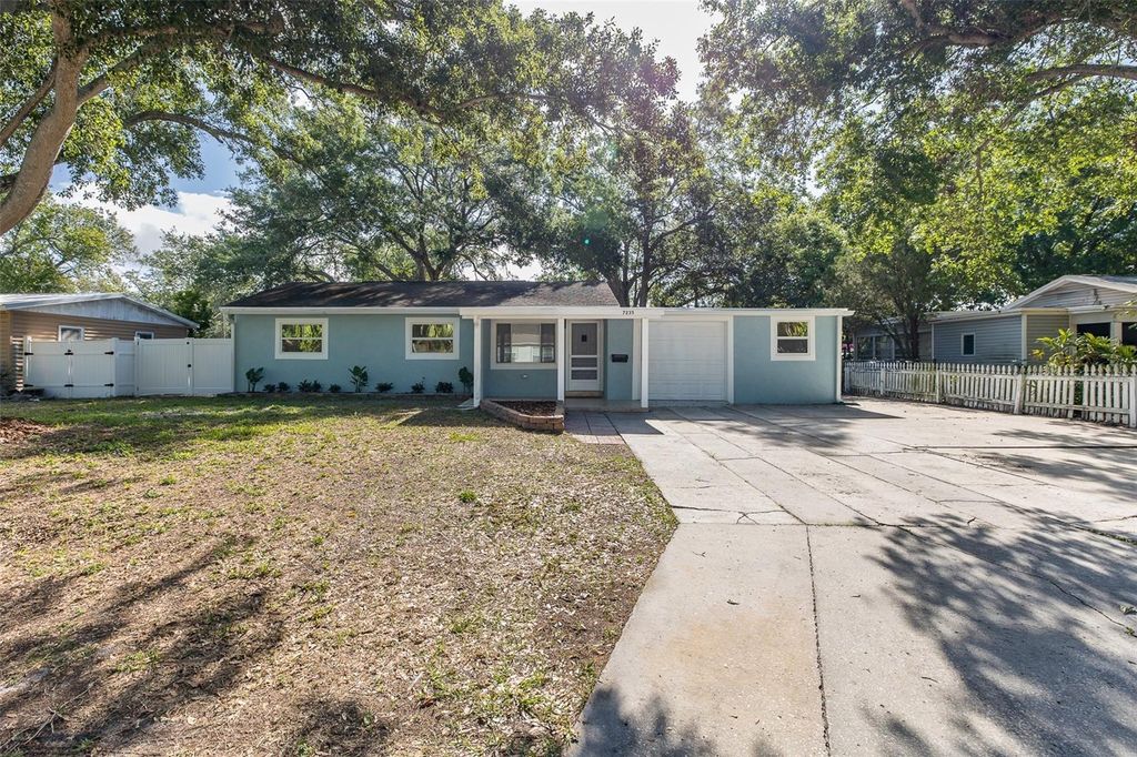 Photo of 7235 15th Street N, St Petersburg, FL 33702 (MLS # TB8497433)