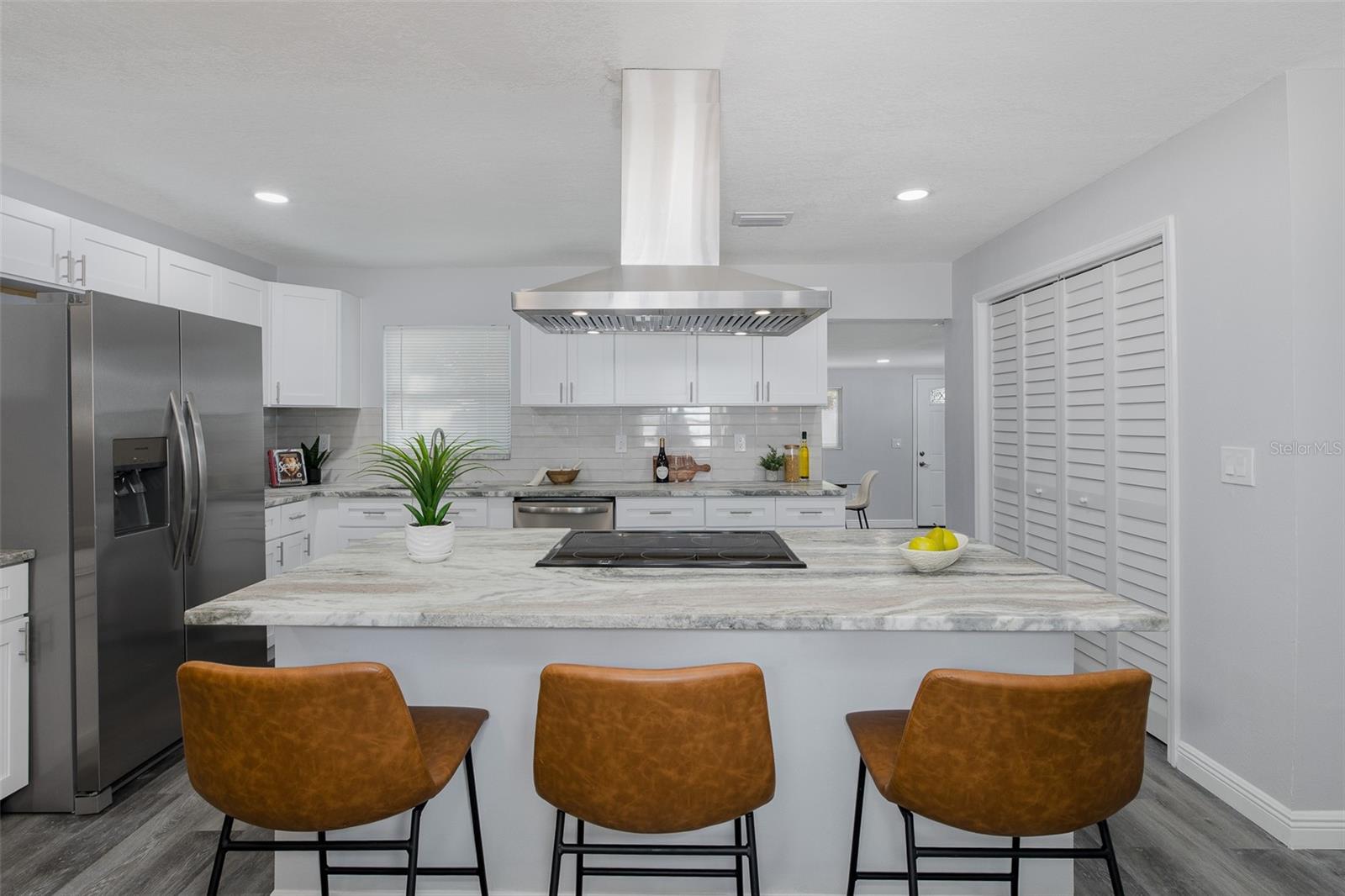 MEADOW LAWN 2ND ADD - Residential