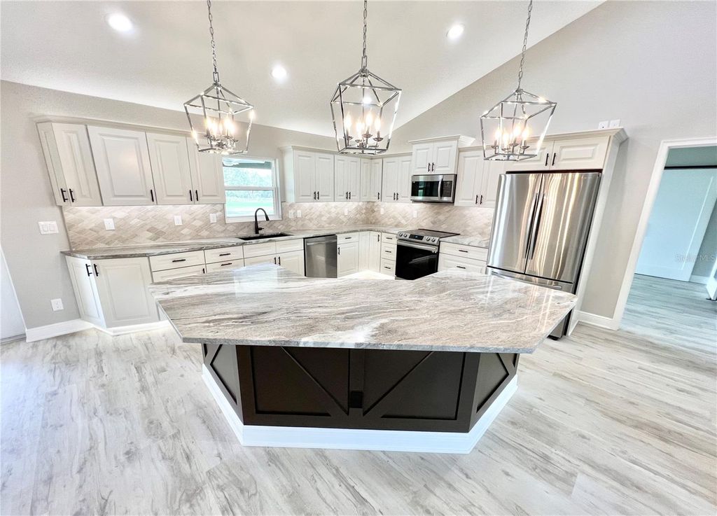 Photo of 6425 SW 180th Circle, Dunnellon, FL 34432 (MLS # O6355591)