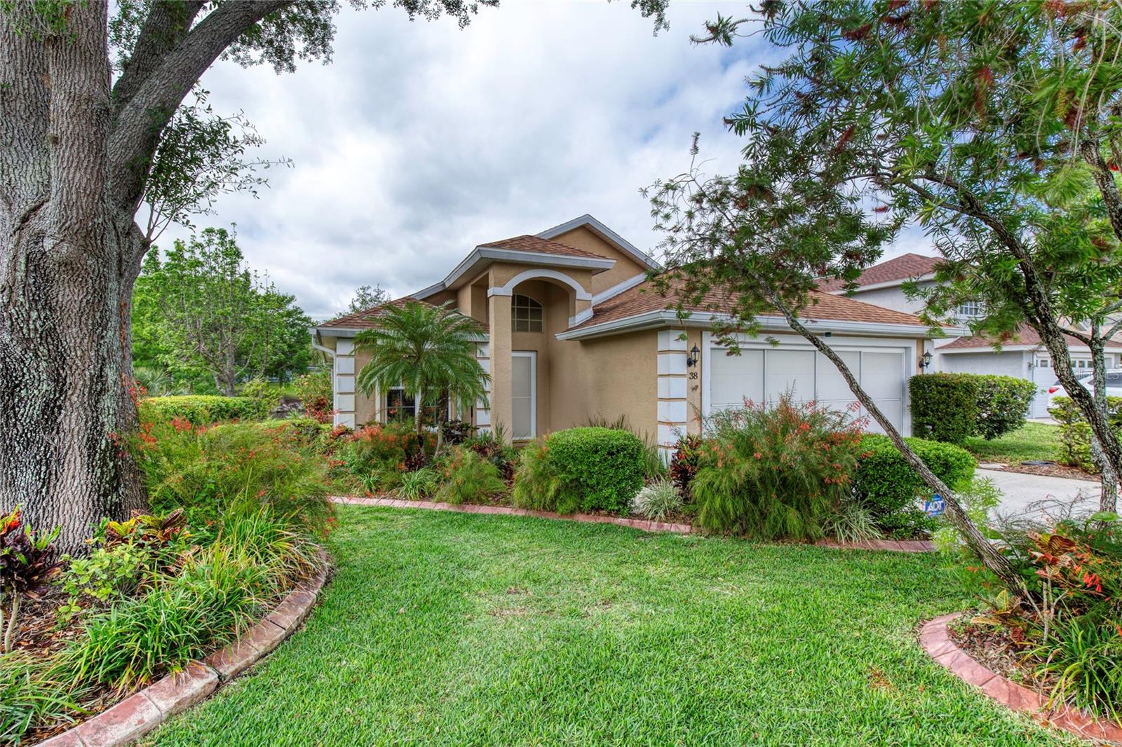 38 LAKE WALDEN TRAIL