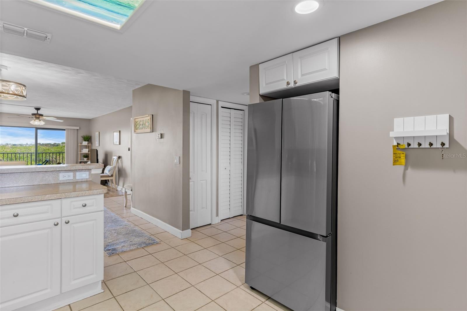 BAY SHORES YACHT & TENNIS CLUB - Residential