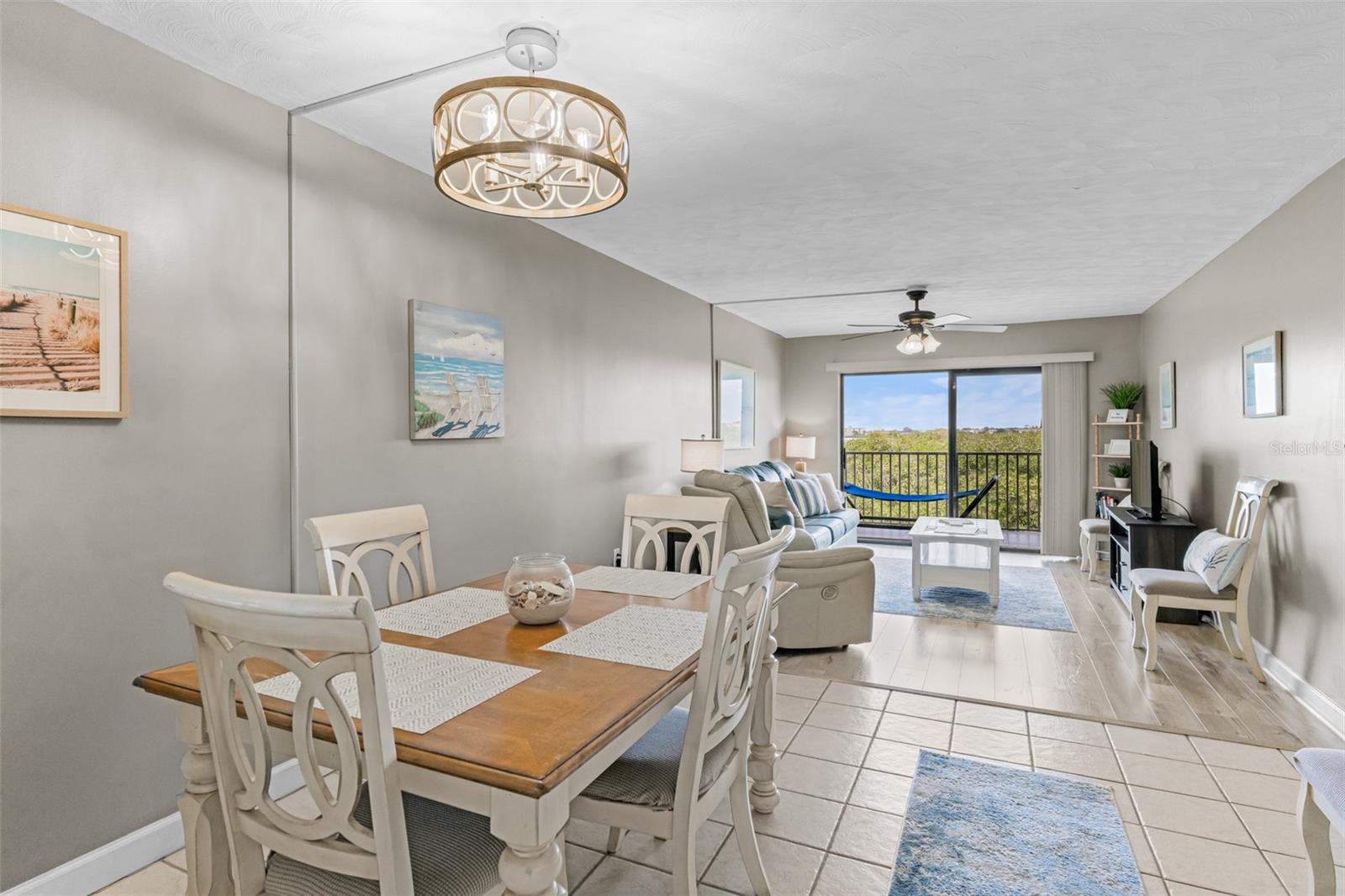 BAY SHORES YACHT & TENNIS CLUB - Residential