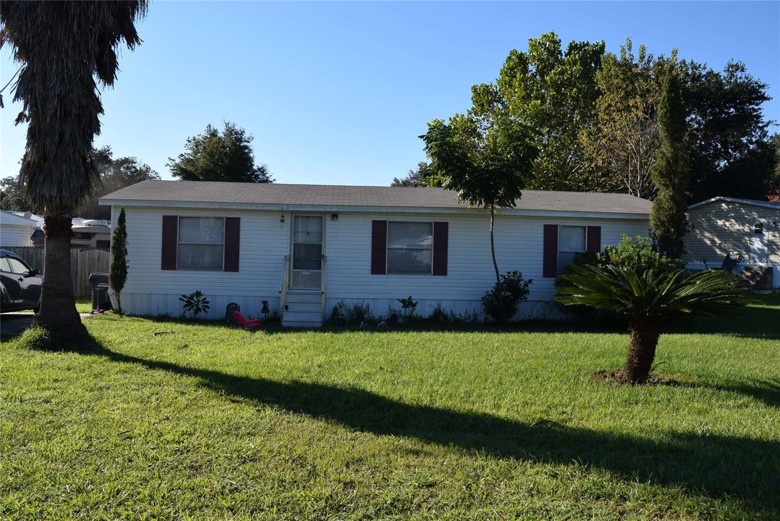 View LAKELAND, FL 33810 mobile home