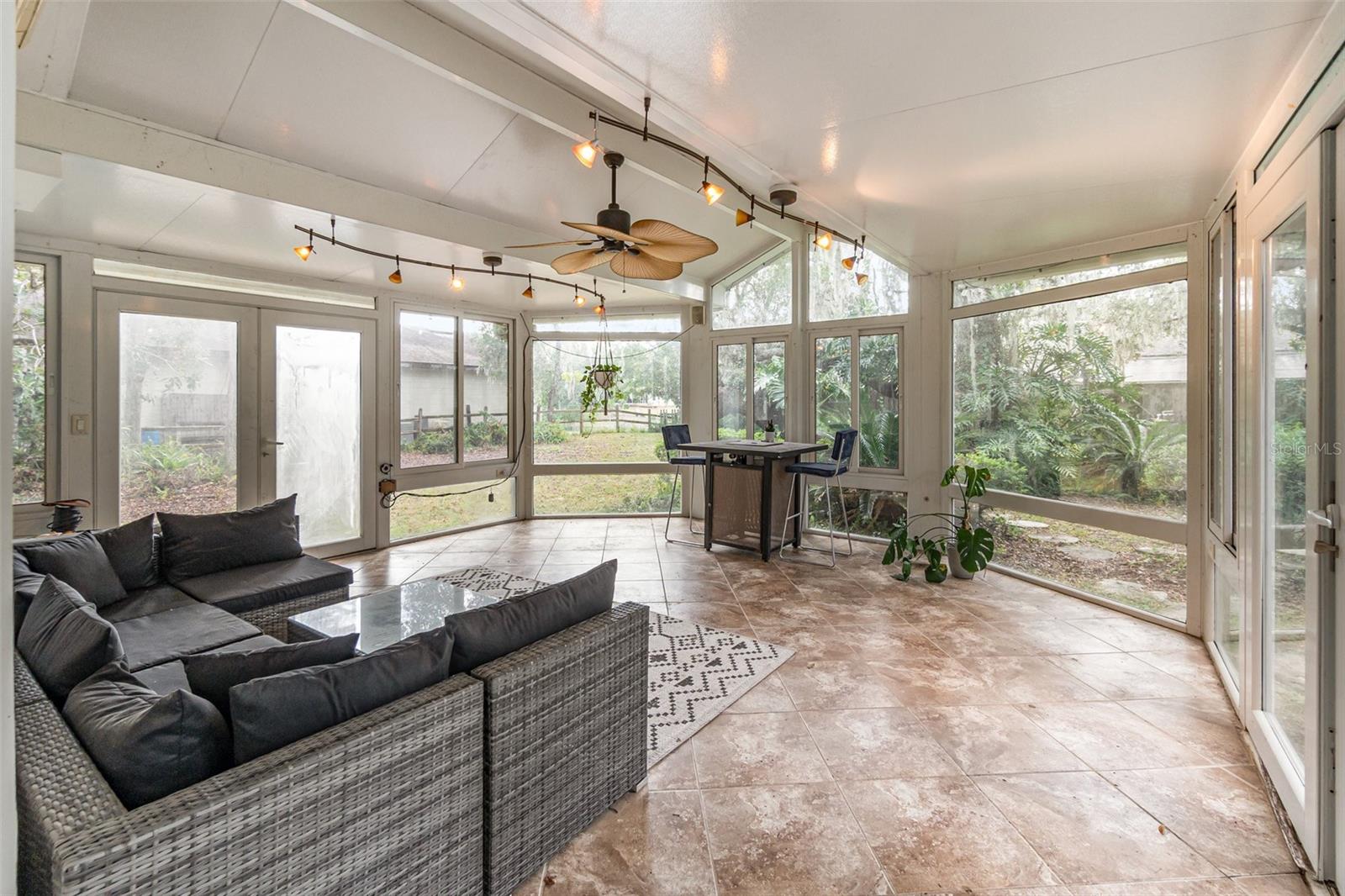 NORTH ORLANDO RANCHES SEC 06 - Residential